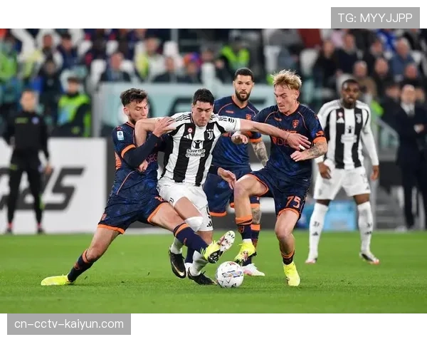 尤文图斯官方确认:弗拉霍维奇因脚踝伤势将缺阵两周,无缘对阵罗马。